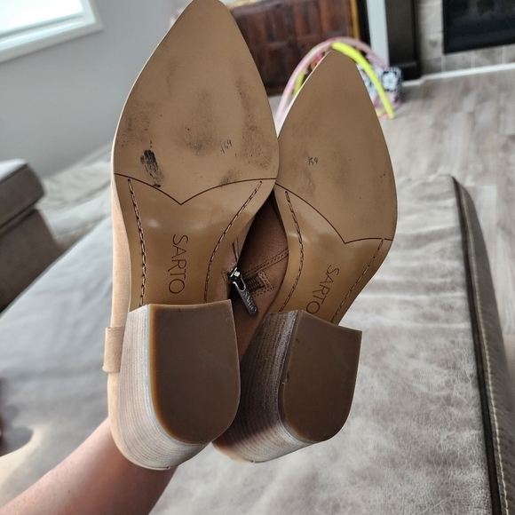 Sarto Louella Leather Block Heel Ankle Boots - Picture 8 of 9